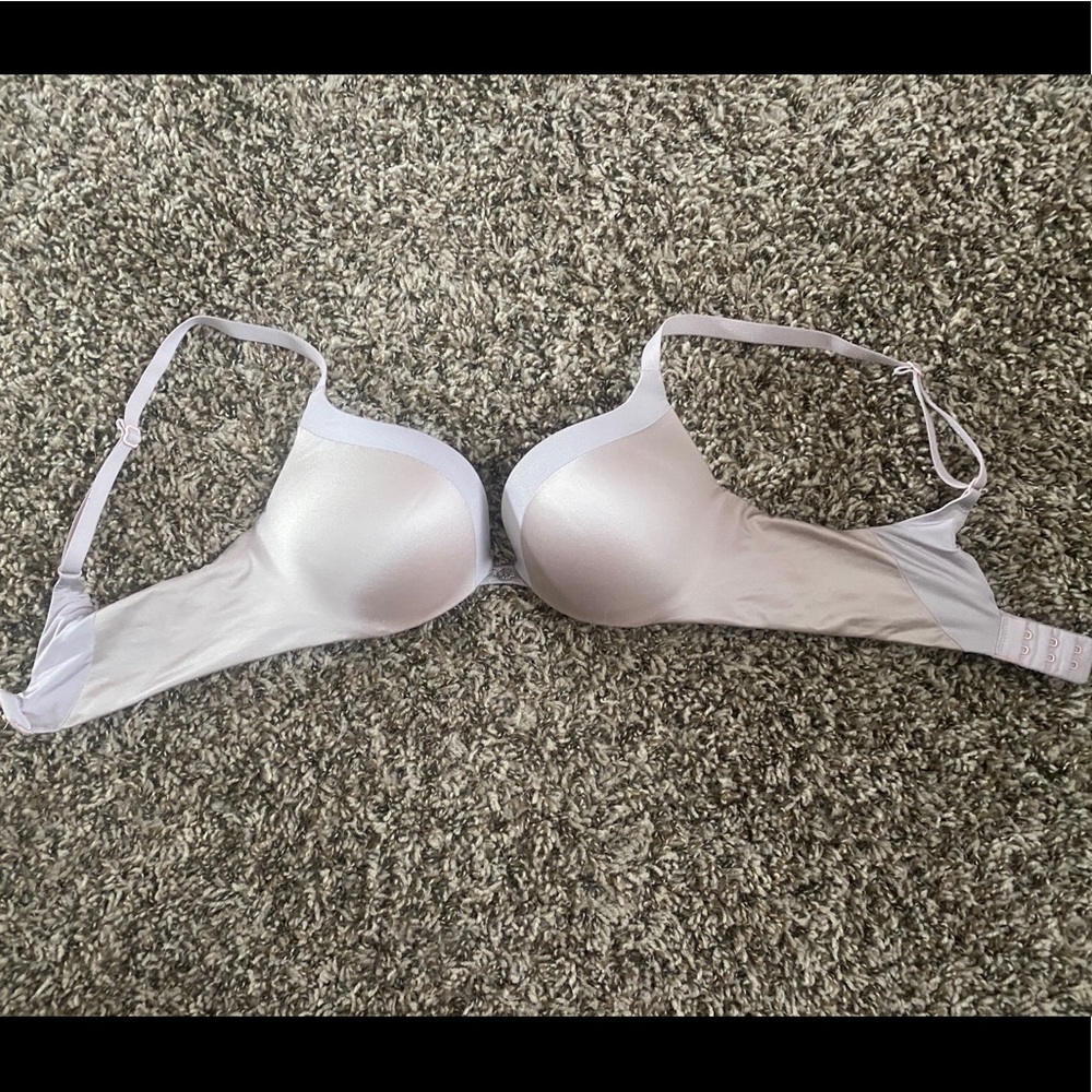 Victoria’s Secret Nude Push Up Bra